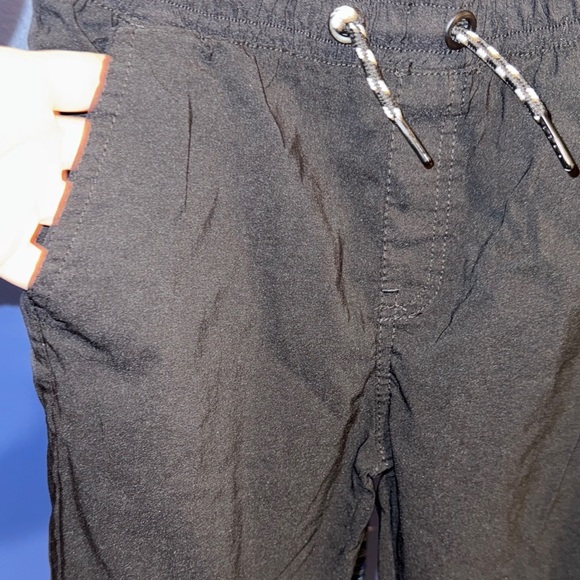 PUBLIC SUPPLY CO- Boys Black Jogger Pants size 10/12 - Picture 5 of 8